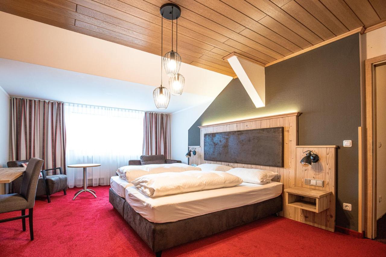 Landgastohf Thiem Hotel ไวเชนเฟลด์ ภายนอก รูปภาพ